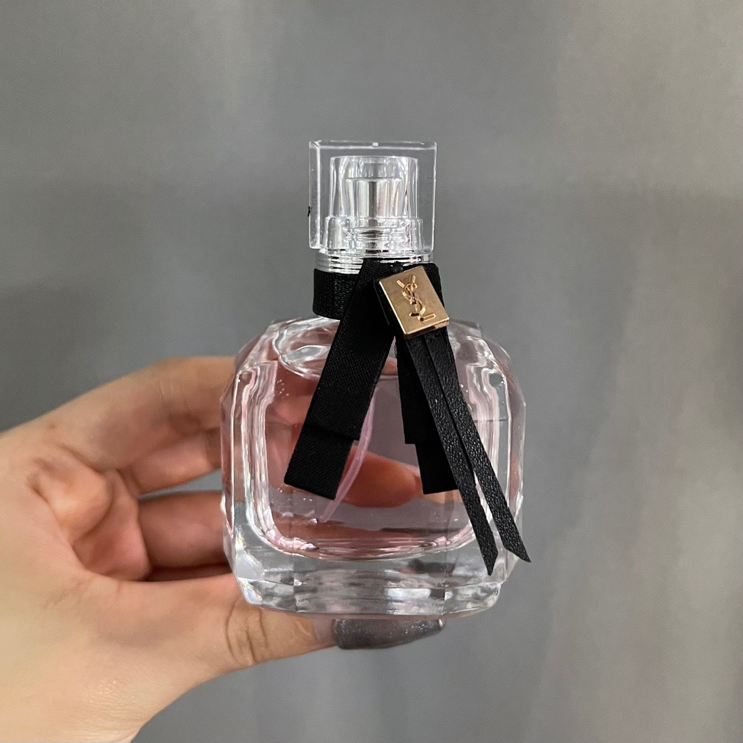 Saint Laurent perfume